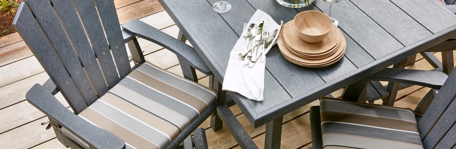 Outdoor dining set