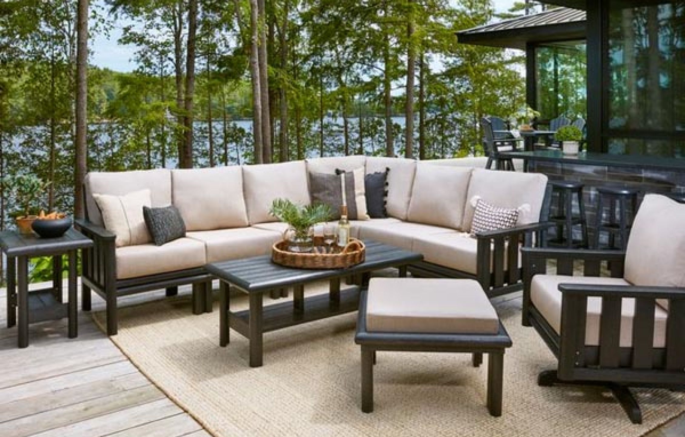 cr plastics furniture